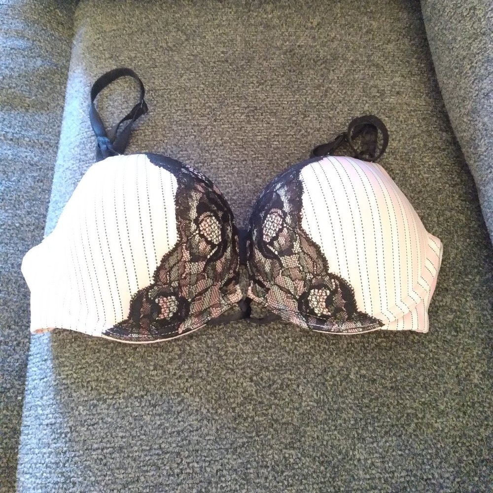 Victoria's Secret Bombshell Bra